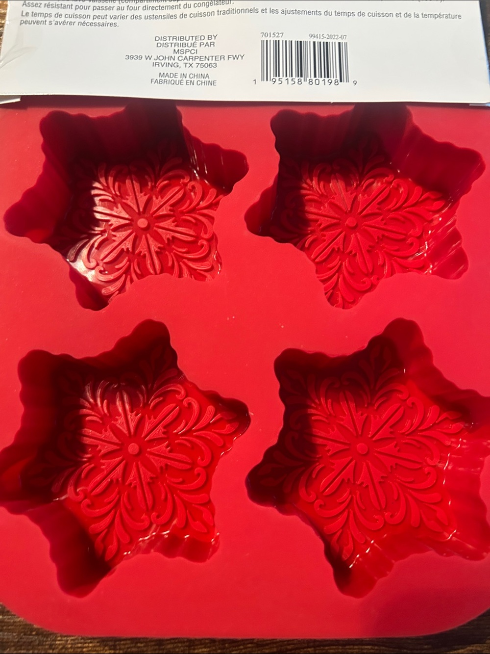 Celebrate It Red Snowflake Silicone Treat Tray - 6 Cavities - Picture 6 of 6